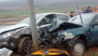 Gaziantep&rsquo;te &ccedil;arpışan ara&ccedil;ların s&uuml;r&uuml;c&uuml;leri yaralandı