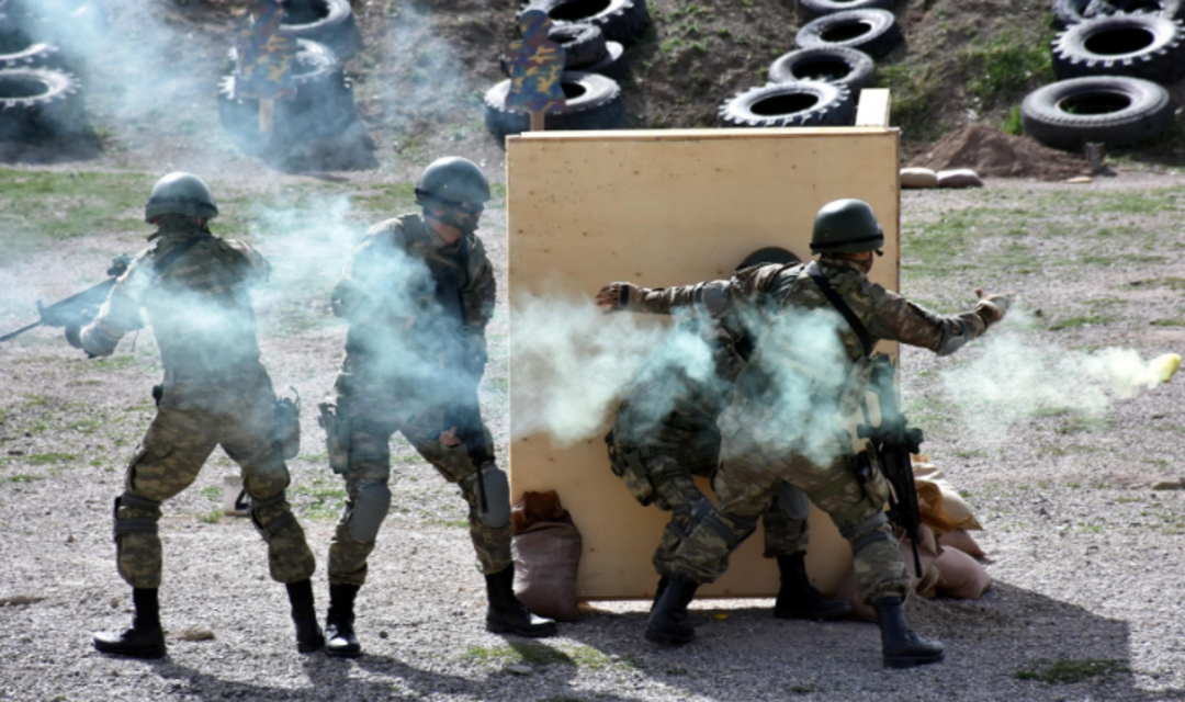 Komandoların zorlu eğitimi! 