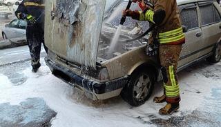 D&ouml;rtyol&rsquo;da bir ara&ccedil; alevlere teslim oldu