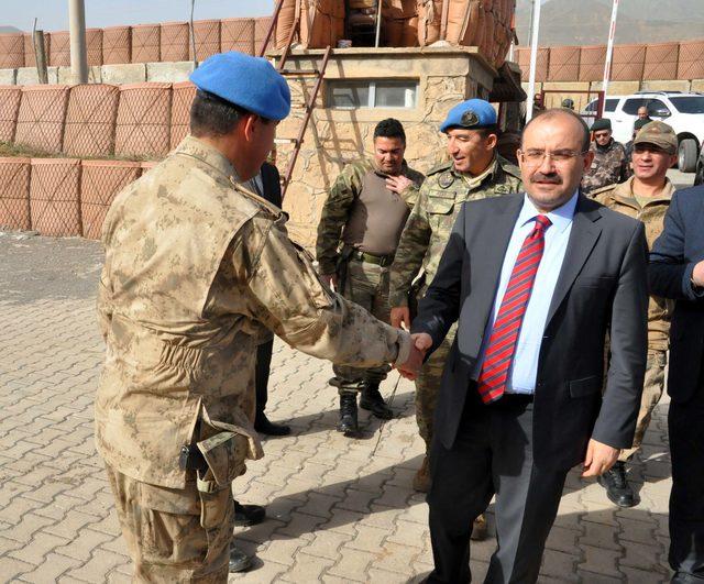 Bitlis Valisi Ustaoğlu: Devletin millet için gönderdiklerini dağa götürdüler