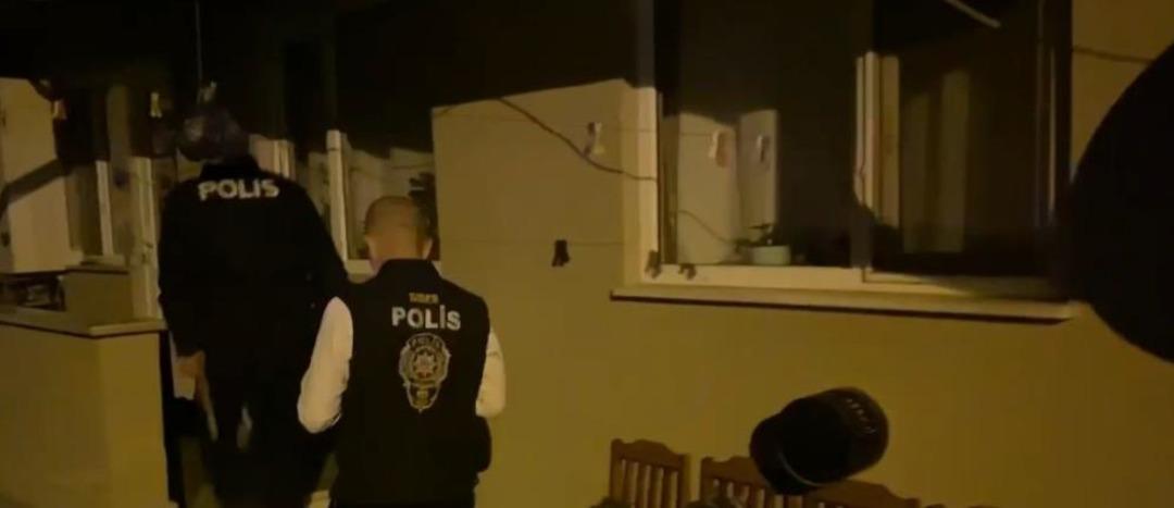 Sakarya merkezli m&uuml;stehcenlik operasyonunda 13 tutuklama 2