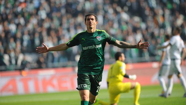 Bursaspor'da Bogdan Stancu küllerinden doğdu