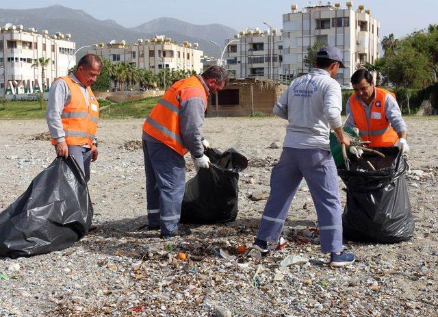 Alanya’da sahiller sezona hazırlanıyor