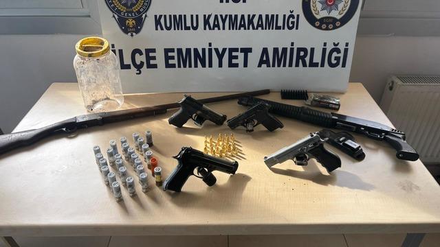 Hatay'da uyuşturucu operasyonlarında yakalanan 2 şüpheli tutuklandı