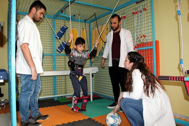 Silopi'de nörolojik hastalıklarda uzay terapi sistemi kullanılıyor