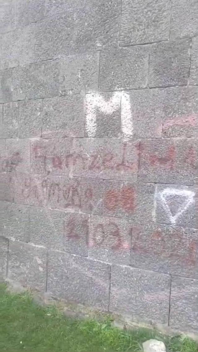 Diyarbakır daki binlerce yıllık surlara yapılanlar infial yarattı 1