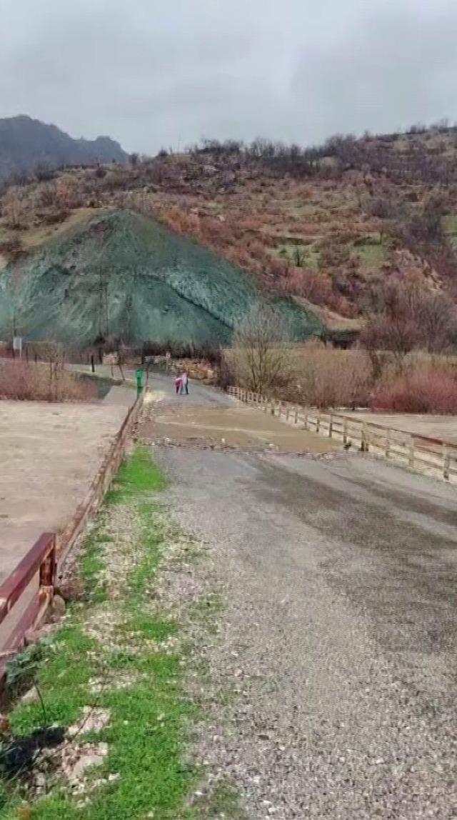 Yoğun yağışlar nedeni ile dereler taştı 1