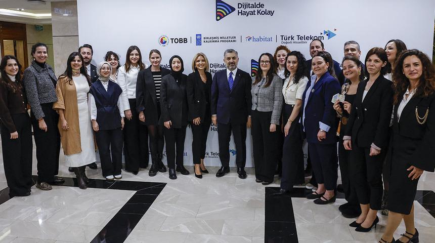 &lsquo;Dijitalde Hayat Kolay&rsquo; projesi kapsamında 50 bin kadına ulaşıldı