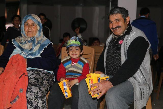 Efeler Belediyesi 3 bin kişiyi sinemayla buluşturdu