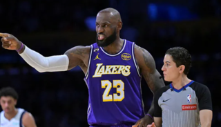 LeBron James'in bir kez daha NBA tarihine ge&ccedil;ti!