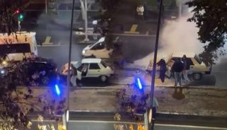 Diyarbakır'da kazaya karışan ara&ccedil; alev aldı