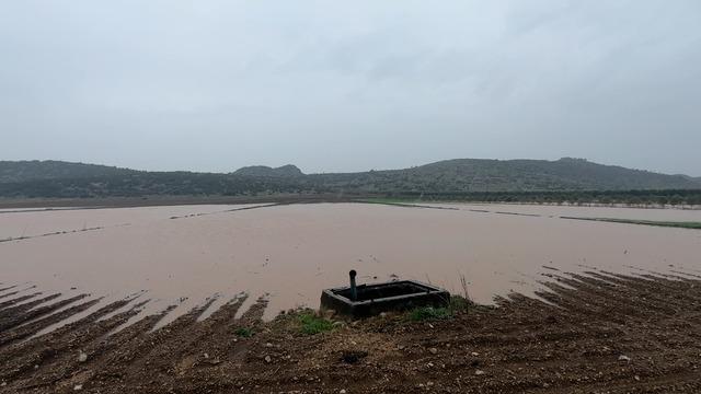 Osmaniye de sağanak nedeniyle bazı evleri ve tarım arazilerini su bastı 2