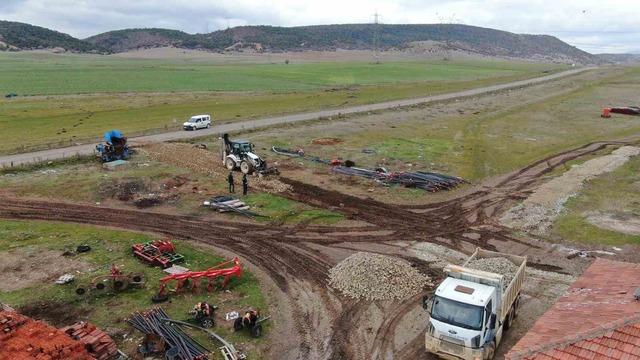 İnönü’de mahalle içi yollar yenileniyor