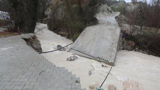 Denizli'de sağanak sonucu dereler taştı