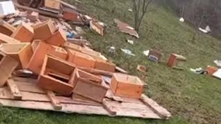 Fırtına arıcılığı vurdu: Onlarca kovan zarar gördü