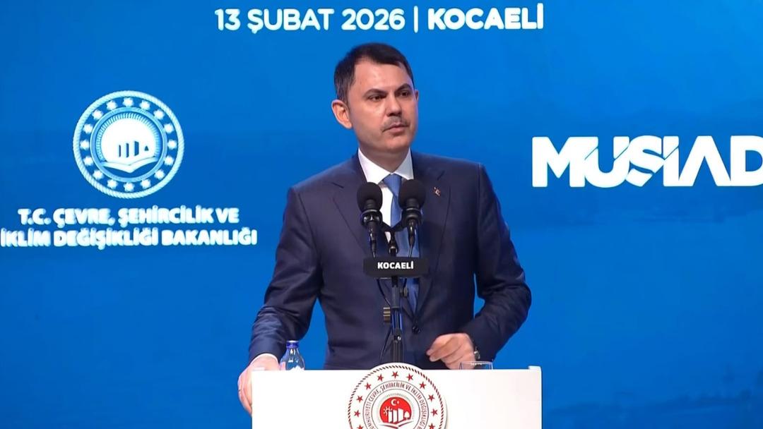 Bakan Kurum dan &Ouml;zg&uuml;r &Ouml;zel e: "Belediye başkanlarıyla g&ouml;r&uuml;ş&uuml;yoruz diye başkanlarına k&uuml;frediyorlar" 2