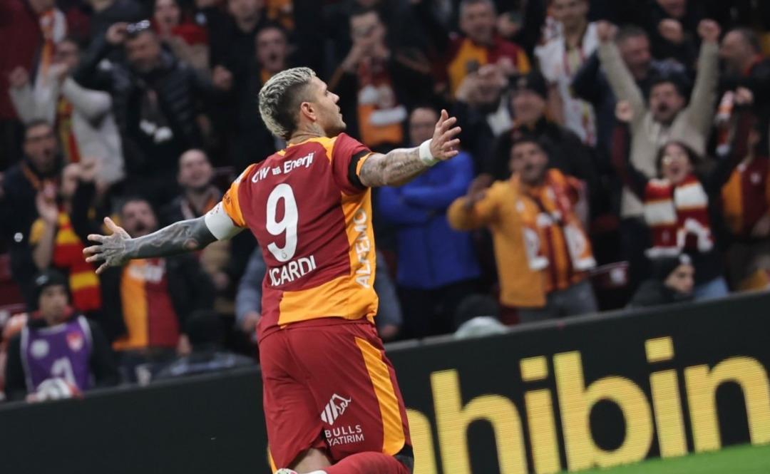 Ali Sami Yen de taht el değiştirdi! Mauro Icardi tarih yazdı: Burak Yılmaz ı solladı 1