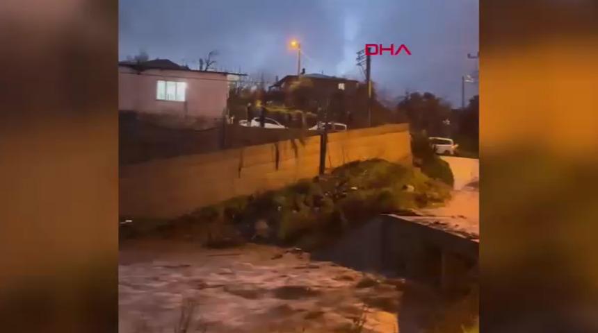 Aydın&rsquo;da dere taştı! Evler boşaltıldı