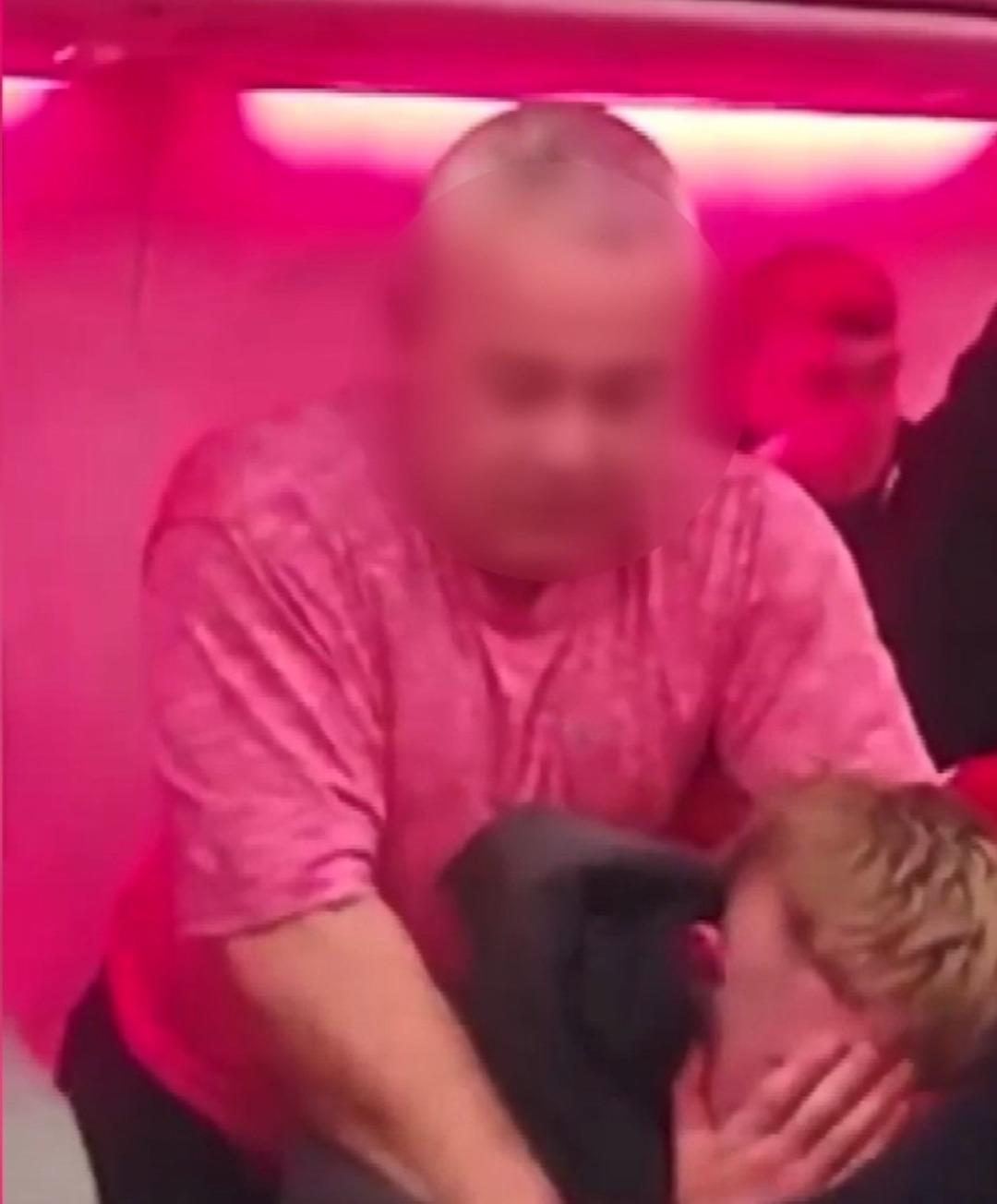 Antalya dan kalkan u&ccedil;akta kavga! Acil iniş yapıldı, 2 yolcuya &ouml;m&uuml;r boyu u&ccedil;uş yasağı 1