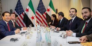 Suriye i&ccedil;in 'yeni bir başlangı&ccedil;' fotoğrafı! Mazlum Abdi detayı...