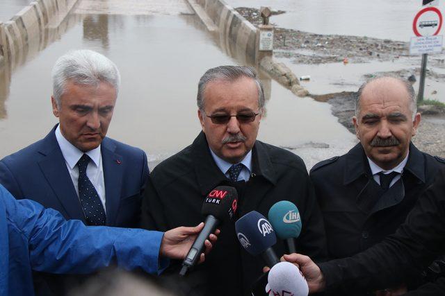 Edirne'de nehirlerde 'kırmızı taşkın alarmı' sürüyor (2)