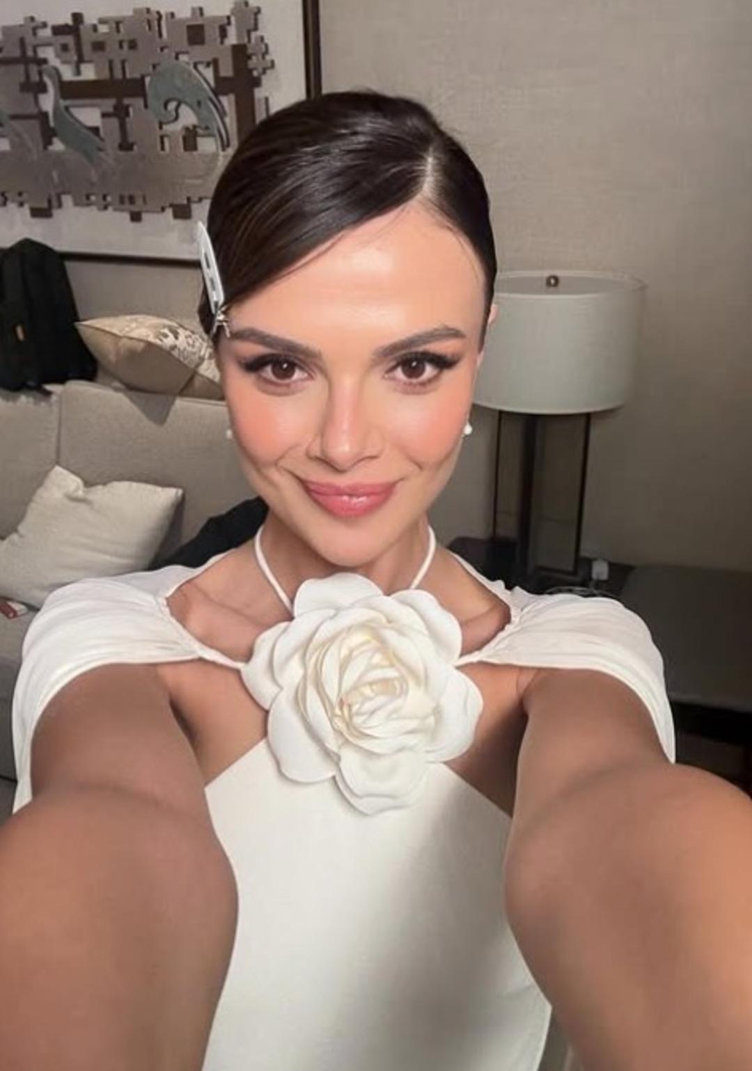 Diyeti &ccedil;ok konuşulmuştu! Uzak Şehir in Alya sı Sinem &Uuml;nsal ın son pozlarına yorum yağdı  4