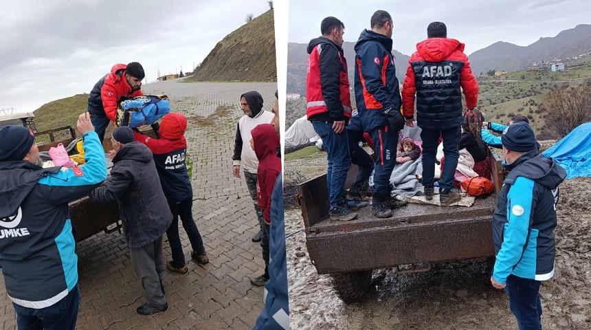 Siirt&rsquo;te fırtına ve sağanak &ccedil;adırları yıktı: 20 kişi tahliye edildi