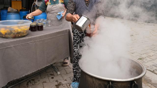 Üretimi 4 gün sürüyor, 8 saat kaynatılıyor: 'Şifalı içecek'