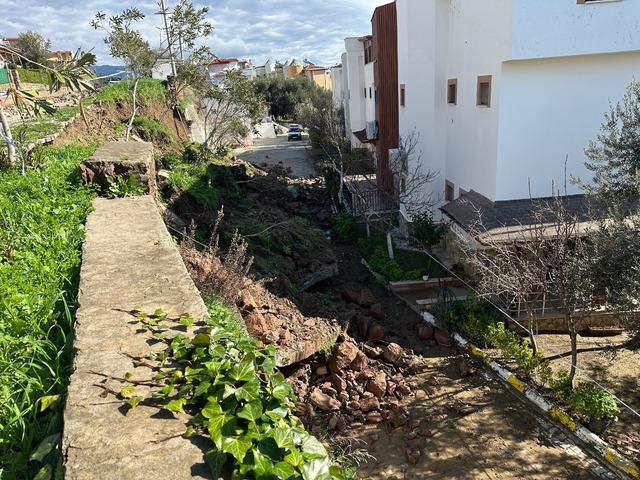 &Ccedil;anakkale de bir sitenin istinat duvarı &ccedil;&ouml;kt&uuml; 4