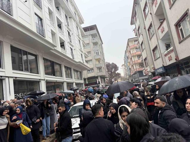 Iğdır’da AVM açılışı izdiham endişesiyle iptal edildi 1