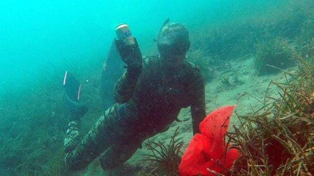 Gümüşlük Koyu'ndan 506 kilo atık toplandı