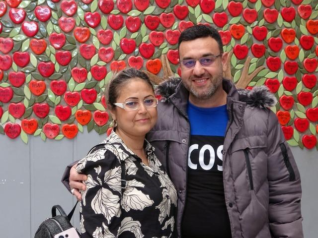 Sevgililer G&uuml;n&uuml;'nde eşinden gelen hayat!