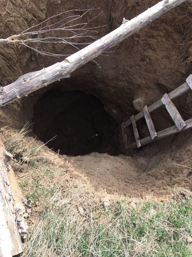 Tunceli'de kaçak kazı yapan 5 kişiye suçüstü