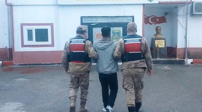 20 ayrı dosyadan kesinleşmiş hapis cezası bulunan zanlı 2 yıl sonra yakalandı
