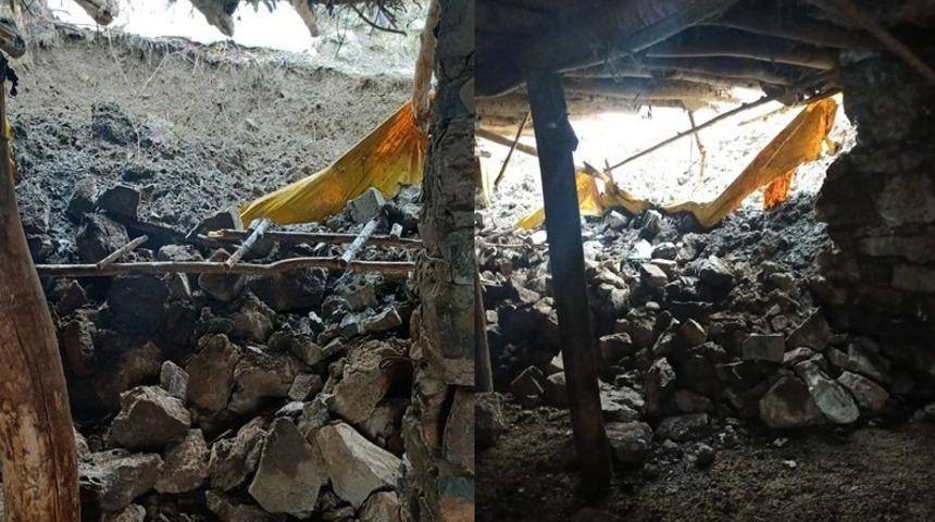 Hakkari&rsquo;de yağış nedeniyle ahır &ccedil;&ouml;kt&uuml;