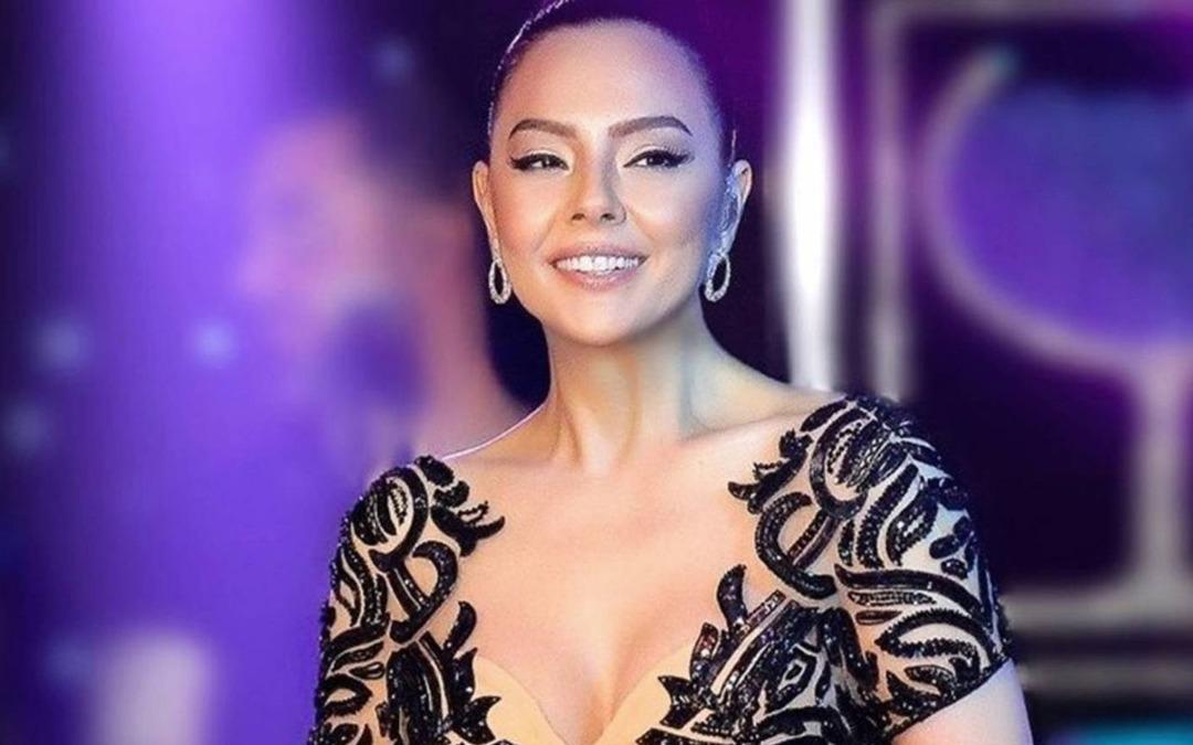 Biletler g&uuml;nler &ouml;ncesinden t&uuml;kendi! Ebru G&uuml;ndeş in Riyad da 1 saatlik kazancı dudak u&ccedil;uklattı 2