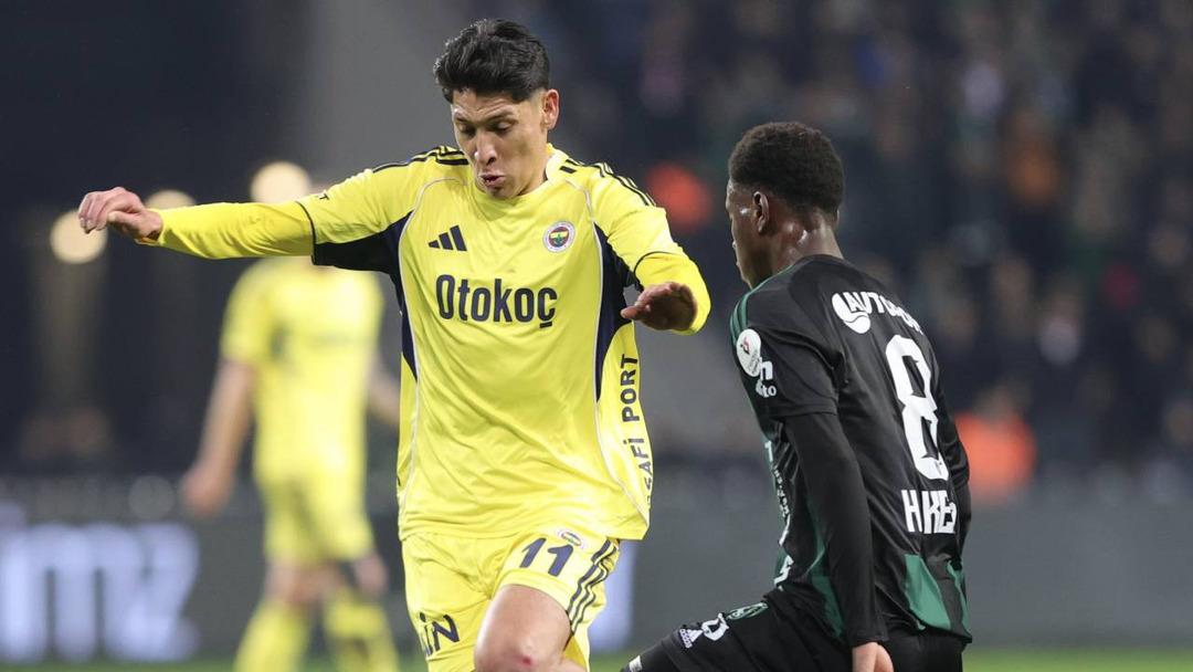 fenerbahceye-edson-alvarezden-kotu-haber-genclere-karsi-yok-lt05