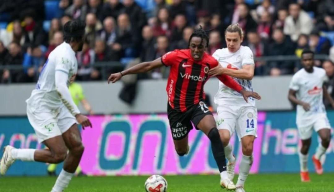 Her şey 10 dakikada oldu! 4 goll&uuml; ma&ccedil;ta kazanan &ccedil;ıkmadı! Gen&ccedil;lerbirliği 2-2 &Ccedil;aykur Rizespor 1