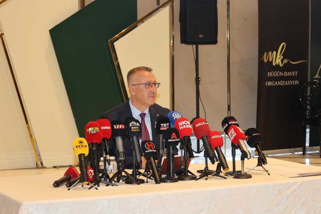 Yasak aşk iddiası! Adapazarı Belediye Başkanı Işıksu dan açıklama! "Parti içerisinde şahsıma muhalif bazı isimler..." 1