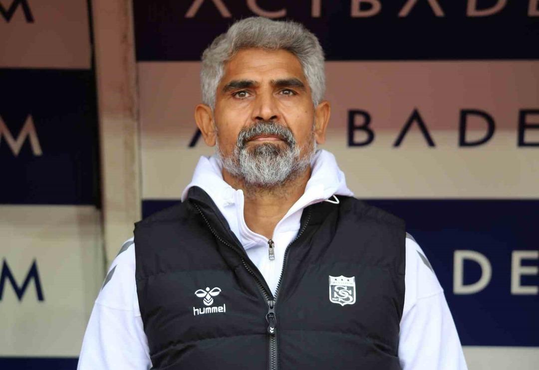 İsmet Taşdemir, Sivasspor’da ilk maçına çıktı 1