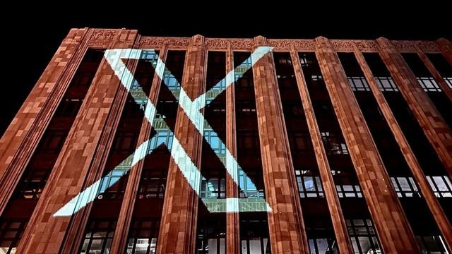 X şirketi, İranlı bazı yetkililere ait hesapların mavi doğrulama rozetlerini kaldırdı