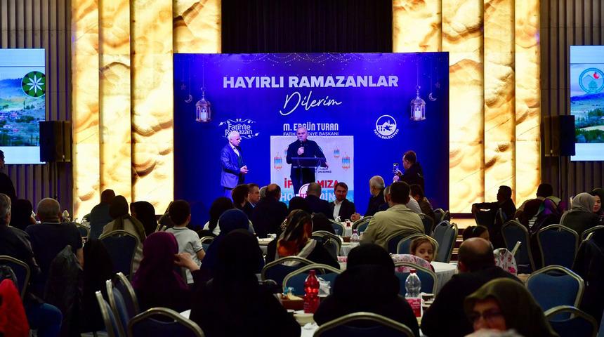 Fatih'te Ramazan hazırlıkları tamamlandı! K&uuml;t&uuml;phanelerde iftar ve sahur ikramı