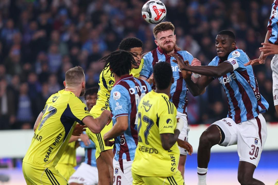 Derbide Fenerbahçe savunmasını yerden yere vurdu! "Sıfır oğlu sıfır" 4