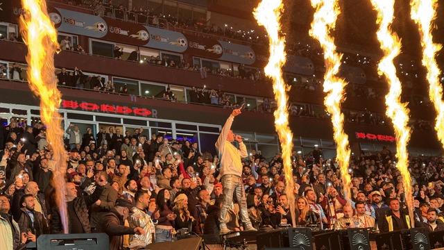 Trabzonspor-Fenerbahçe derbisi sonrası tribünler karıştı! Yönetime seslendiler...