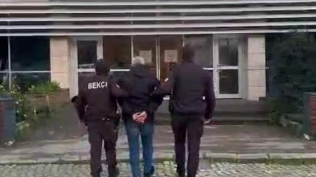 İzmir’de polis denetimi! İki hükümlü yakalandı