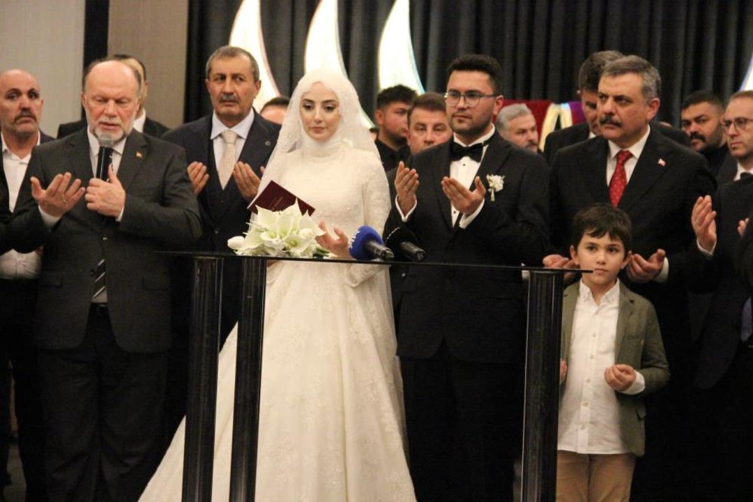 İçişleri Bakanı Mustafa Çiftçi, Çorum’da nikah şahidi oldu 3