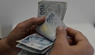 Uzman isim duyurdu: Emeklilerin bayram ikramiyesi i&ccedil;in tahmini rakamı a&ccedil;ıkladı