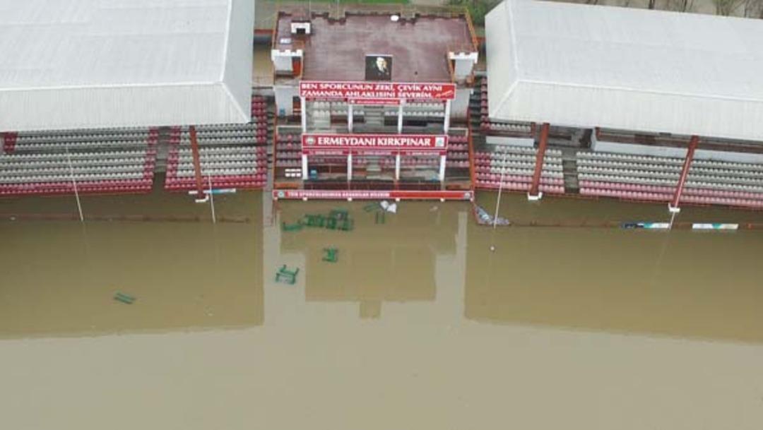 S&uuml;re doldu! Kırmızı alarm s&uuml;r&uuml;yor 