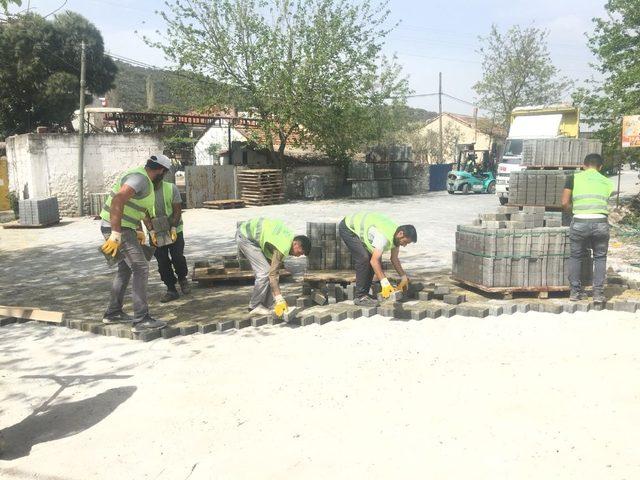 Söke Karacahayıt’ta parke kaplama çalışmaları başladı