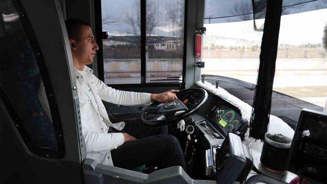 Sivas’ta otobüs şoförünün hareketi takdir topladı
